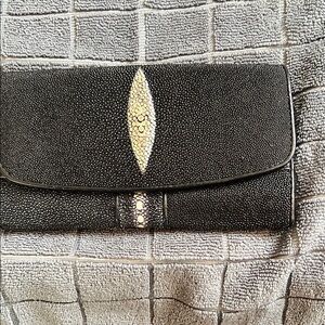 Chic Black and Gold Clutch of mandaralla